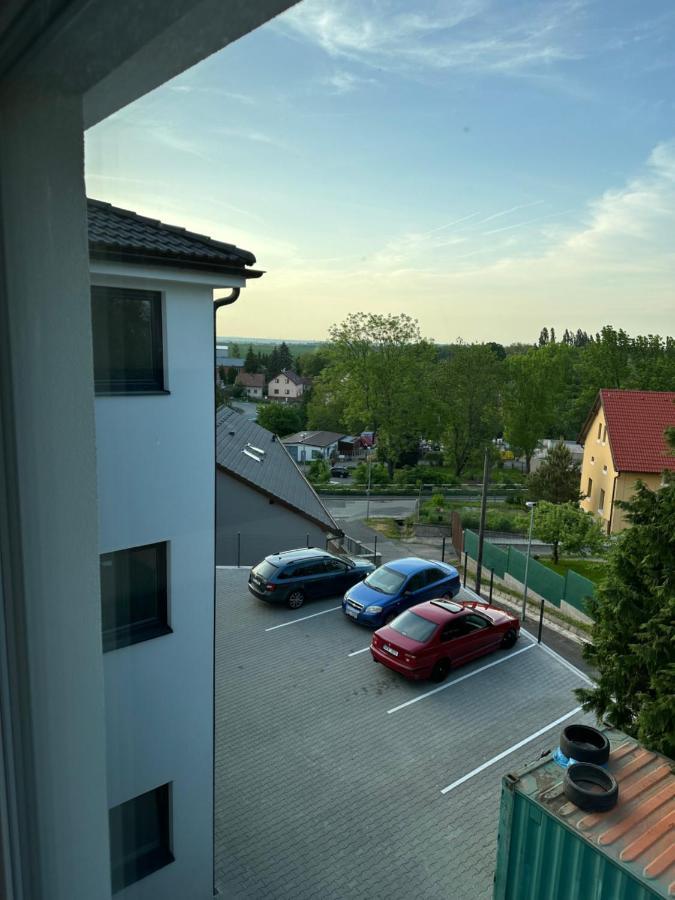 Apartman Byt 75M2 Klid Priroda Pro Rodinu ปราก ภายนอก รูปภาพ