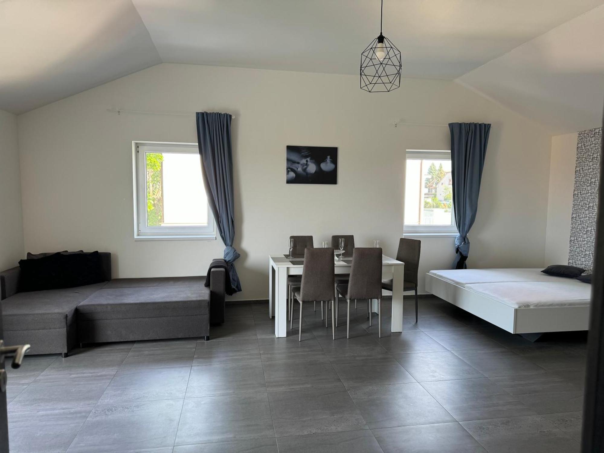 Apartman Byt 75M2 Klid Priroda Pro Rodinu ปราก ภายนอก รูปภาพ