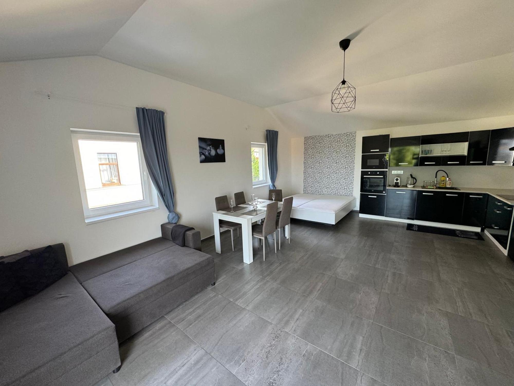 Apartman Byt 75M2 Klid Priroda Pro Rodinu ปราก ภายนอก รูปภาพ